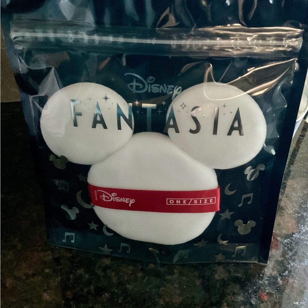 ONE/SIZE Disney Fantasia MICKEY Puff